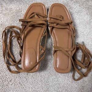 Universal Thread Brown Strappy Sandals